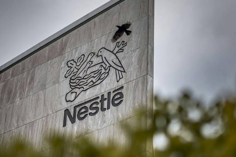 Le géant suisse de l'alimentation Nestlé a annoncé lundi un rappel volontaire de lots de laits infantiles par mesure de précaution dans plusieurs pays en Europe, dont la France, l'Allemagne, l'Autriche, le Danemark, l'Italie, ainsi que la Suède