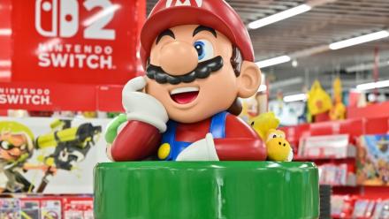 Un personnage de Super Mario dans une exposition Nintendo avant le lancement de la console Switch 2, à Nagoya au Japon, le 2 juin 2025
