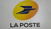 Près de 200 personnes dont des représentants d'ONG, de syndicats, d'associations et de collectifs d'agents publics se sont réunies samedi dans une petite commune de Normandie contre la fermeture d'un bureau de poste