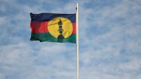 Le drapeau du FLNKS à Nouméa, en Nouvelle-Calédonie, le 24 juillet 2023