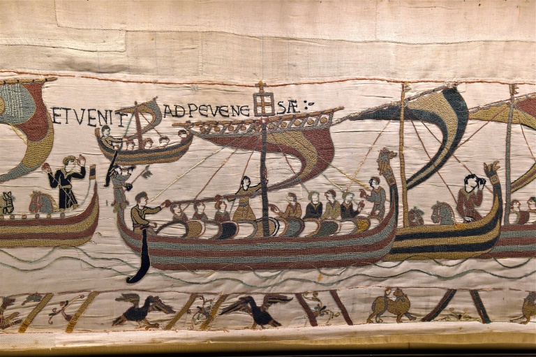 Photo transmise le 17 janvier 2018 par la mairie de Bayeux montrant une tapisserie représentant la bataille d'Hastings, qui conduisit il y a près de 1.000 ans Guillaume le Conquérant à s'emparer du trône d'Angleterre