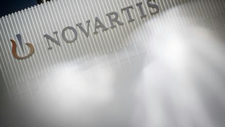 Novartis compte supprimer 550 postes en Suisse d'ici fin 2027 dans le cadre d'une modernisation d'une usine où il compte cesser la production de comprimés et capsules pour se concentrer sur les thérapies cellulaires