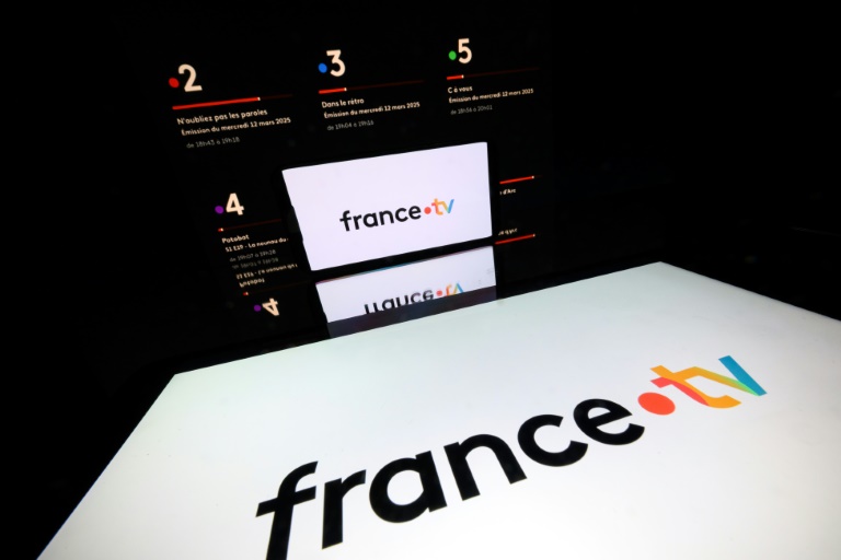Dès vendredi, comme toutes les chaînes de France Télé, son logo sera remplacé à l'antenne par la marque unique France.tv, sauf pendant l'offre jeunesse, où s'affichera le nom Okoo