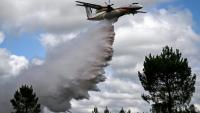 Un avion bombardier d'eau Dash Q400-MR à Saint-Aubin-de-Medoc, en Gironde, le 3 juillet 2026