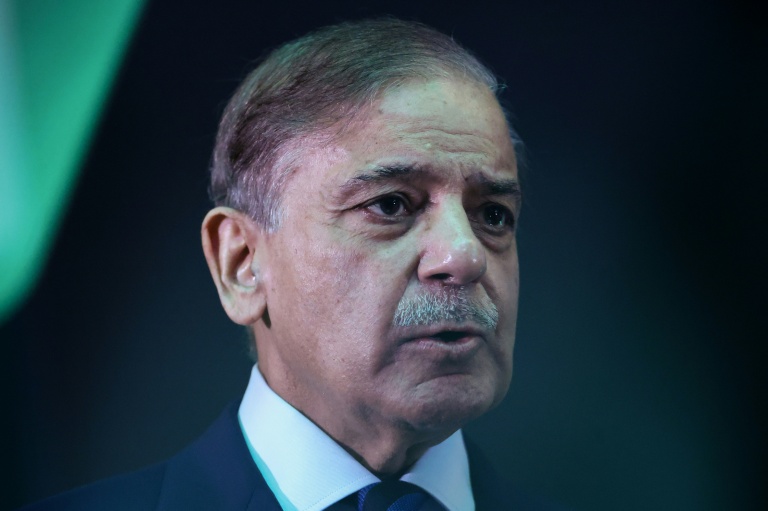 Le Premier ministre pakistanais, Shehbaz Sharif, le 6 octobre 2025 à Kuala Lumpur