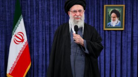 Photo diffusée par le bureau du guide suprême iranien, l'ayatollah Ali Khamenei, le 9 février 2026, lors d'un message télévisé à Téhéra