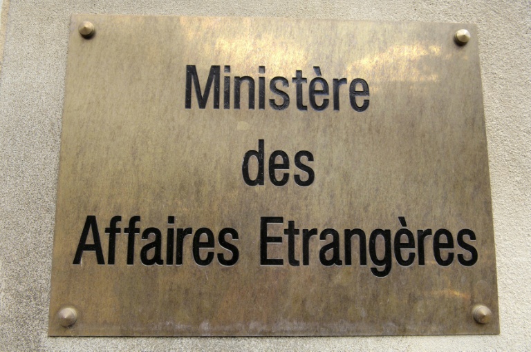 La France a entamé des discussions avec les talibans pour 