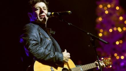 Le chanteur Patrick Bruel lors d'un concert à Valenciennes le 20 décembre 2019