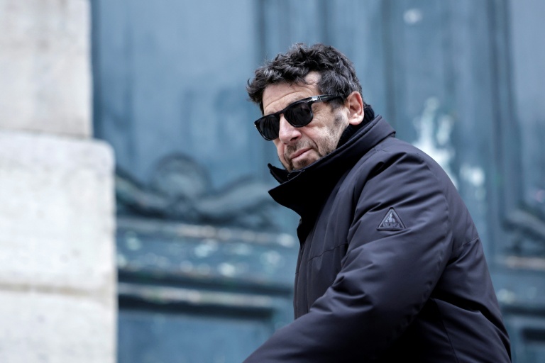 Le chanteur et comédien Patrick Bruel le 10 décembre 2024 à Paris