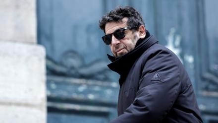 Le chanteur et comédien Patrick Bruel le 10 décembre 2024 à Paris
