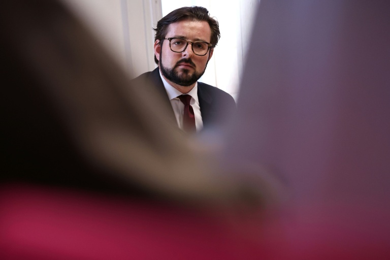 Le député socialiste Philippe Brun lors d'une conférence de presse à l'Assemblée nationale le 16 septembre 2026 à Paris 