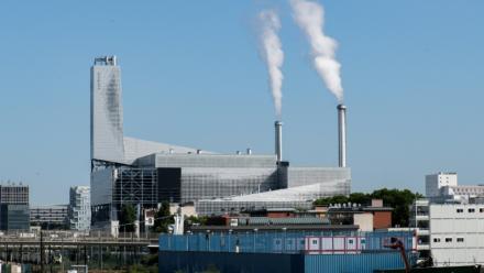 L'usine d'incinération gérée par le Syctom à Ivry-sur-Seine, le 17 juin 2025