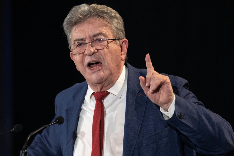 jean-Luc Mélenchon, candidat LFI à la présidentielle, lors d'un meeting à Paimpont, le 14 juillet 2026 en Ille-et-Vilaine