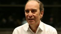 Le milliardaire Xavier Niel, cofondateur du géant français de la production audiovisuelle Mediawan, avant d'être entendu par la commission parlementaire sur l'audiovisuel public le 2 avril 2026 à Paris