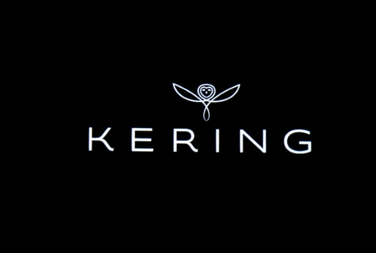 Kering, qui tente depuis des années de relancer sa marque phare Gucci, présente mercredi son chiffre d'affaires du troisième trimestre, première publication financière depuis l'arrivée en septembre de Luca de Meo au poste de directeur général