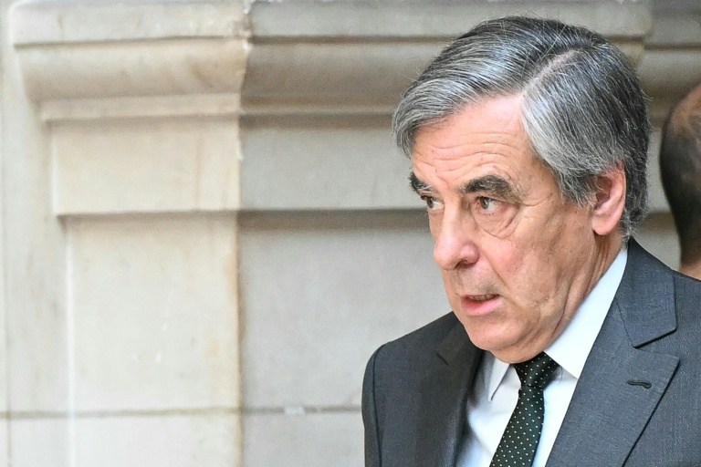 L'ancien Premier ministre François Fillon à Paris le 29 avril 2025