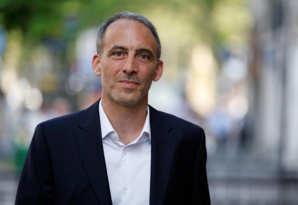 Le dirigeant de Place publique et député européen Raphaël Glucksmann, à Paris, le 28 mai 2026