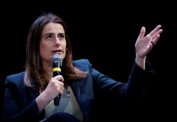 La secrétaire nationale des Ecologistes, Marine Tondelier, s'exprime lors du “Grand Débat des Gracques” le 11 avril 2026 à Paris