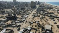 Vue aérienne des alentours du port de la ville de Gaza, dans le nord du territoire palestinien dévasté par deux ans de guerre, 20 octobre 2025