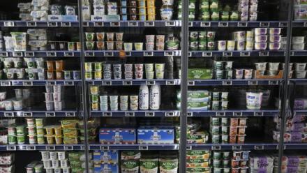 La commission d'enquête du Sénat sur les marges des industriels et de la grande distribution a dénoncé des pratiques "abusives" des supermarchés qui menacent selon elle "l'agriculture et l'industrie" françaises
