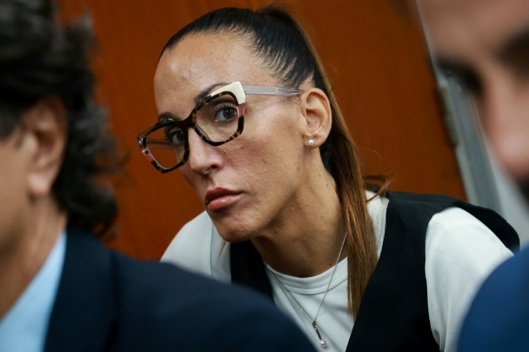 Agustina Cosachov, ancienne psychiatre de Diego Maradona, assiste à une audience préliminaire dans le cadre du procès concernant son décès, à San Isidro, dans la banlieue de Buenos Aires, le 14 avril 2026