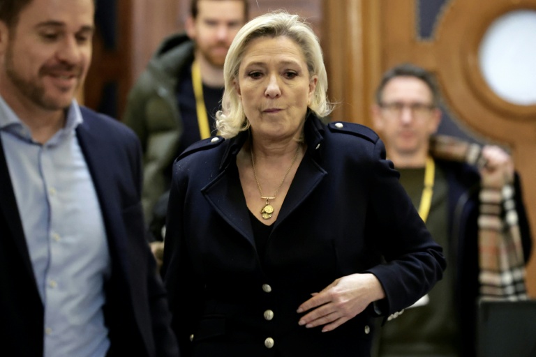 Marine Le Pen, présidente du groupe parlementaire du Rassemblement National (RN), arrive au Palais de Justice de Paris? le 3 février 2026