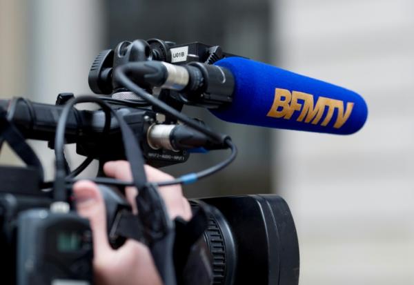 Une caméra de BFMTV à Paris le 3 avril 2015