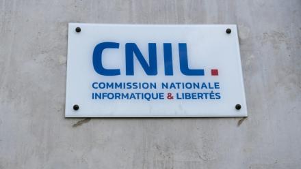 Une nouvelle application a été lancée mardi par l'autorité de protection des données, la Cnil, pour aider les 10-15 ans à se protéger sur les réseaux sociaux