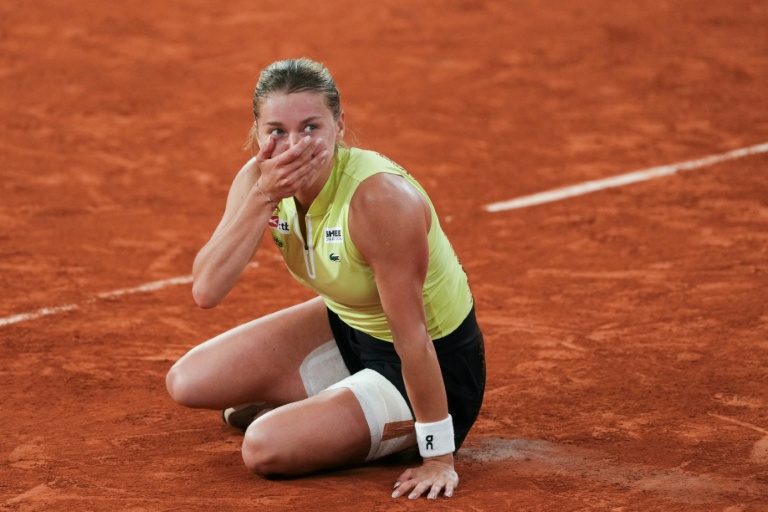 La Polonaise Maja Chwalinska après sa qualification pour la finale de Roland-Garros le 4 juin 2026. Le rêve éveillé de la 114e joueuse mondiale, issue des qualification, va connaître son dernier développement samedi après-midi sur le court Philippe-Chatrier face à la Russe Mirra Andreeva
