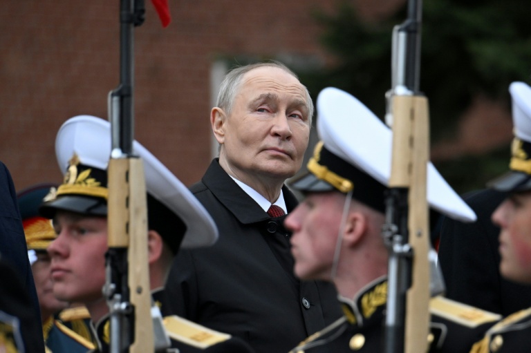 Le président russe Vladimir Poutine lors des cérémonies à l'occasion des commémorations de la victoire sur l'Allemagne nazie, le 9 mai 2026 à Moscou 