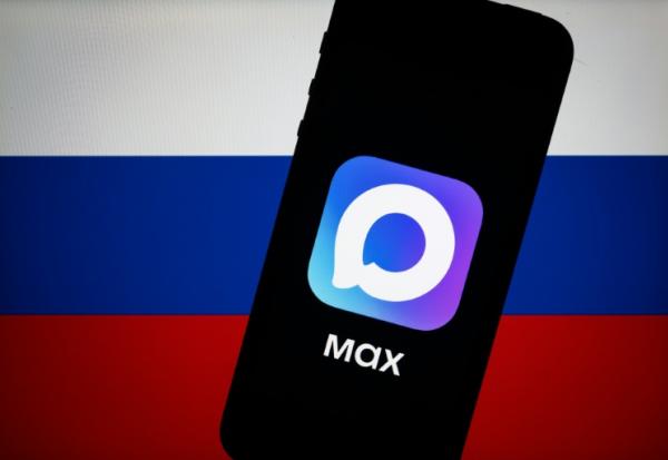 Max, "messagerie nationale" sans chiffrement, s'impose bon gré mal gré auprès des Russes grâce à une promotion massive et aux blocages de WhatsApp et Telegram par les autorités