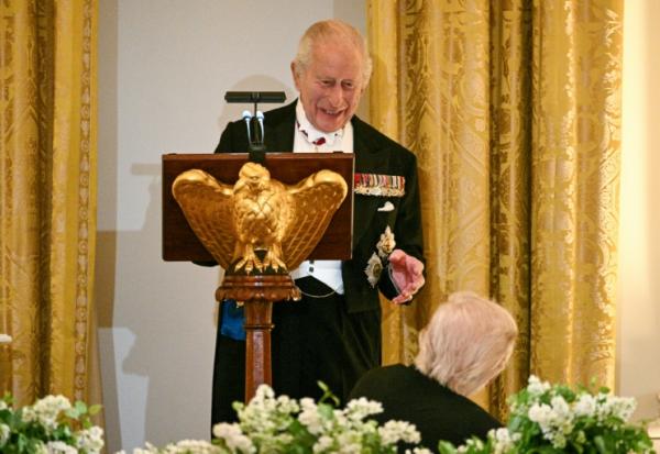 Le roi Charles III s'exprime face au président américain Donald trump, le 28 avril 2026 à Washington