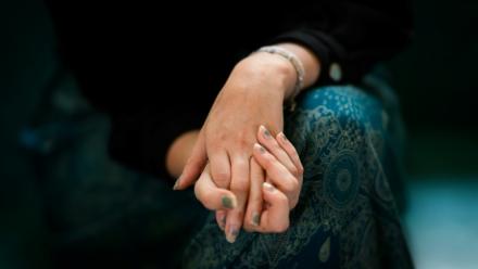 Parmi les Français concernés par des problèmes de santé mentale en 2026, 64% des 18-24 ans disent avoir été confrontés à des "délais d'attente trop longs" pour accéder à un psychiatre