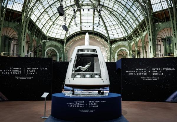 Le sommet international sur l'espace démarre sous la verrière du Grand Palais à Paris, le 9 septembre 2026