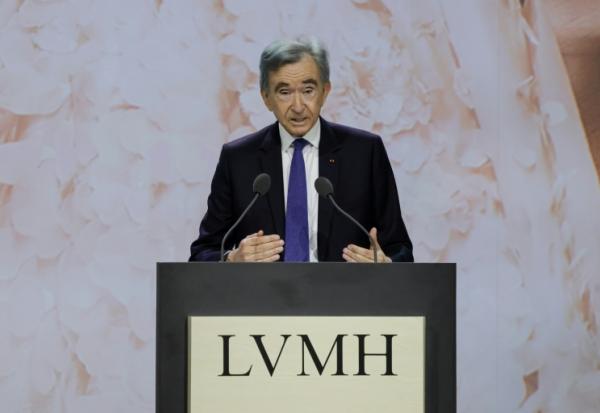 Le PDG du géant mondial du luxe LVMH Bernard Arnault, durant l'assemblée générale des actionnaires du groupe le 23 avril à Paris