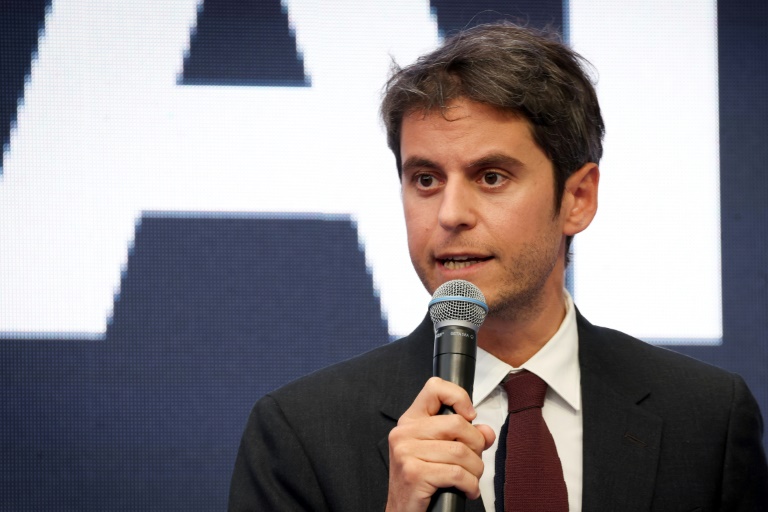 Le patron du parti Renaissance, Gabriel Attal, à Charleroi, en Belgique, le 1er mai 2025