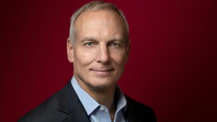Le PDG de Booking, Glenn Fogel, le 19 juin 2026 à Paris
