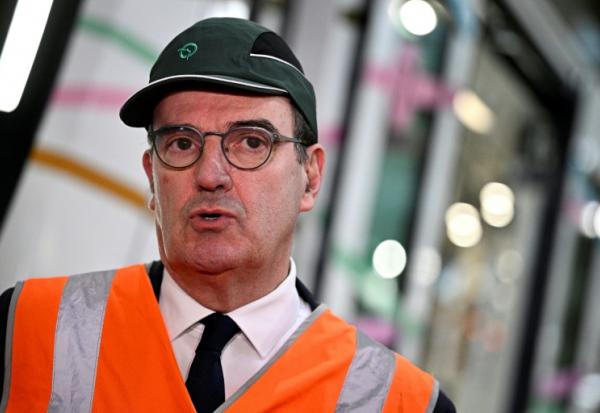 Jean Castex, président de la RATP, lors de la présentation des nouveaux métros MF19 construits par Alstom, le 14 février 2025 à Bobigny, en Seine-Saint-Denis