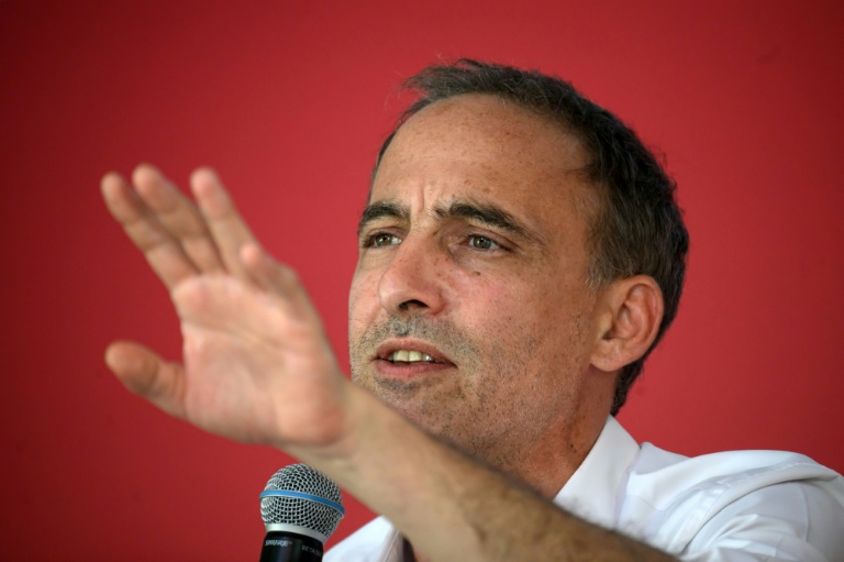 Le candidat à la primaire social-démocrate Raphaël Glucksmann lors d'un meeting à Bram, le 19 septembre 2026 dans l'Aude