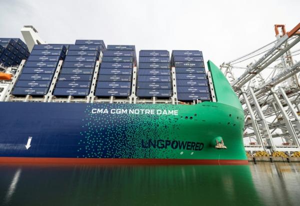 Le "Notre-Dame", plus gros porte-conteneurs sous pavillon français, du géant CMA CGM, dans le port du Havre (nord-ouest de la France), le 30 juin 2026