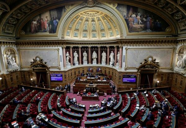 Vue générale du Sénat français le 23 décembre 2025
