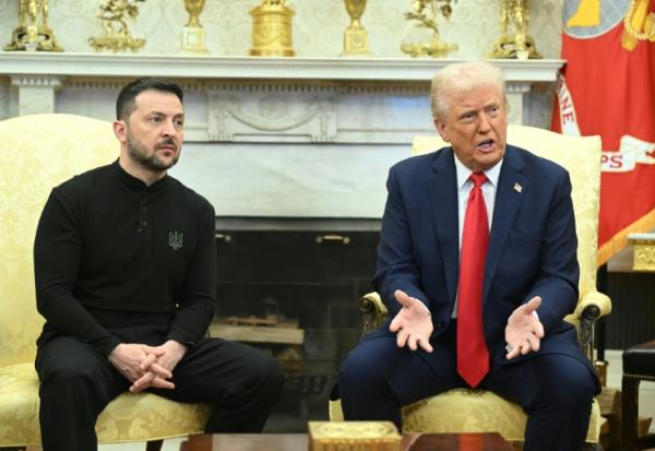 Le président ukrainien Volodymyr Zelensky et son homologue américain Donald Trump à la Maison Blanche, le 28 février 2025
