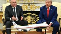 Le président américain Donald Trump (à droite) reçoit son homologue libanais Joseph Aoun dans le Bureau ovale de la Maison Blanche, à Washington, le 21 juillet 2026