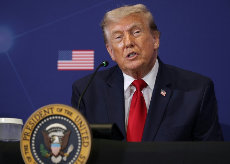 Le président américain Donald Trump prend la parole lors du Sommet sur la défense et l'innovation de Pennsylvanie, organisé à l'US Army War College le 15 juillet 2026 à Carlisle, aux Etats-Unis