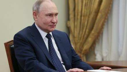 Le président russe Vladimir Poutine à Saint-Pétersbourg, le 28 avril 2025. Image distribuée par l'agence d'Etat Spoutnik.

