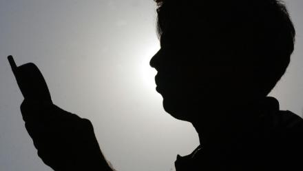 Pendant un mois à Washington, une trentaine de jeunes Américains ont troqué leur smartphone pour un téléphone basique à clapet et racontent leurs galères et leur joie de déconnecter