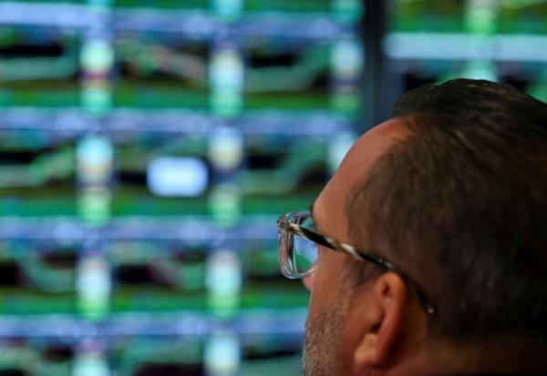 Un opérateur à la Bourse de New York le 12 mai 2025