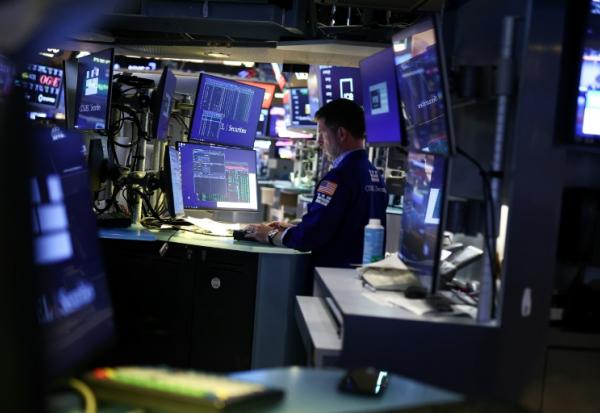 Un opérateur à la Bourse de New York, le 8 avril 2026