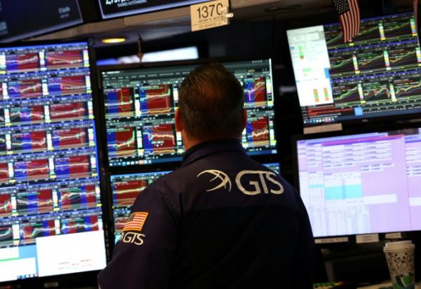 Un opérateur à la Bourse de New York, le 7 octobre 2025