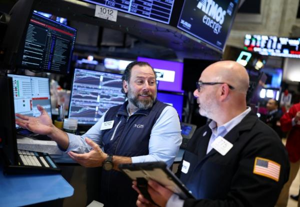 Des opérateurs à la Bourse de New York le 13 avril 2026